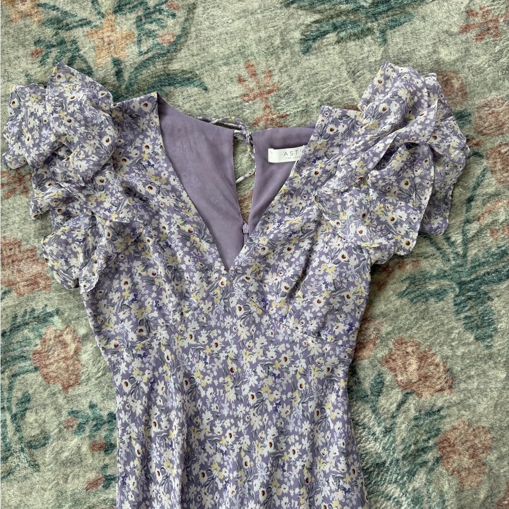 Astr Lavender Floral Ruffle Sleeve Dress